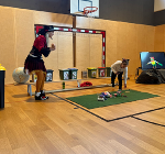 Das interaktive Theaterstück bietet Kindern Gelegenheit Abfälle zu trennen.