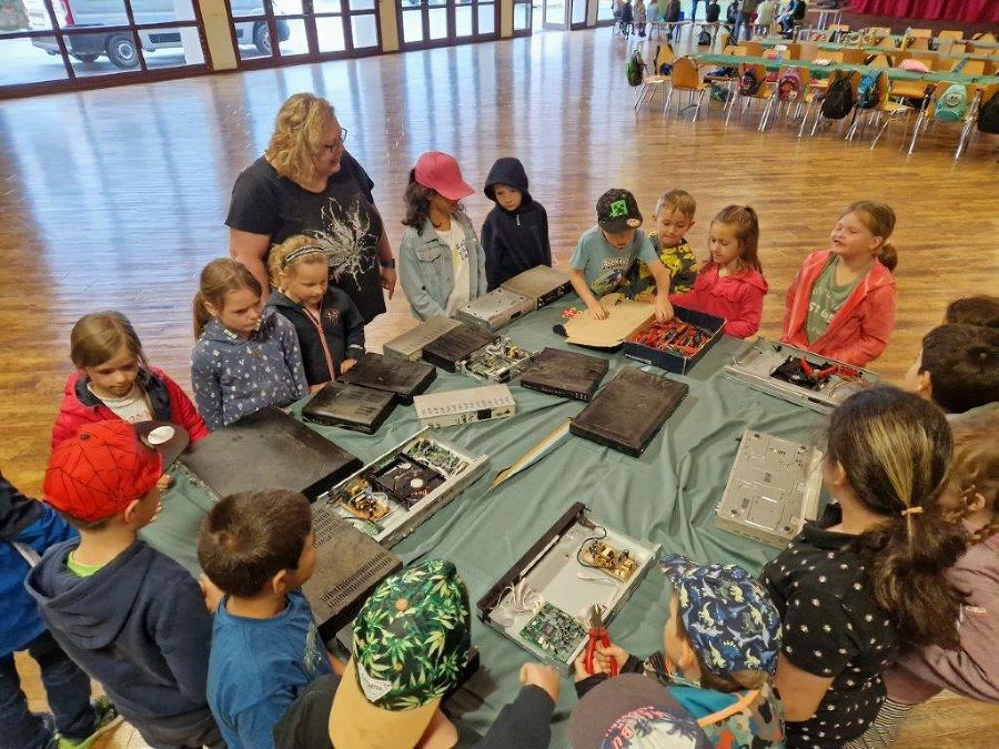 Schulerlebniswoche des AWV Feldbach und AWV Fürstenfeld Schulerlebniswoche des AWV Feldbach und AWV Fürstenfeld